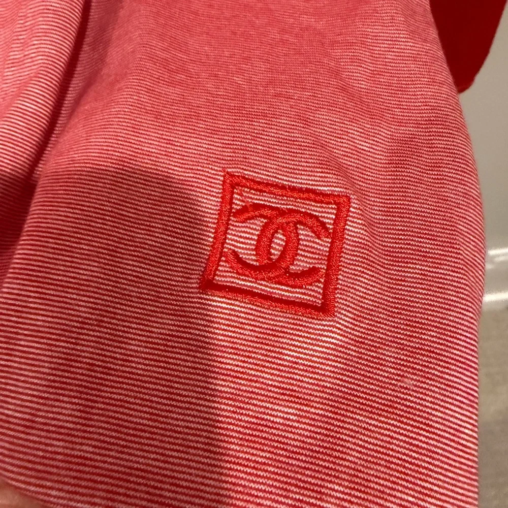 💋CHANEL Pink and Red Women's Top 194